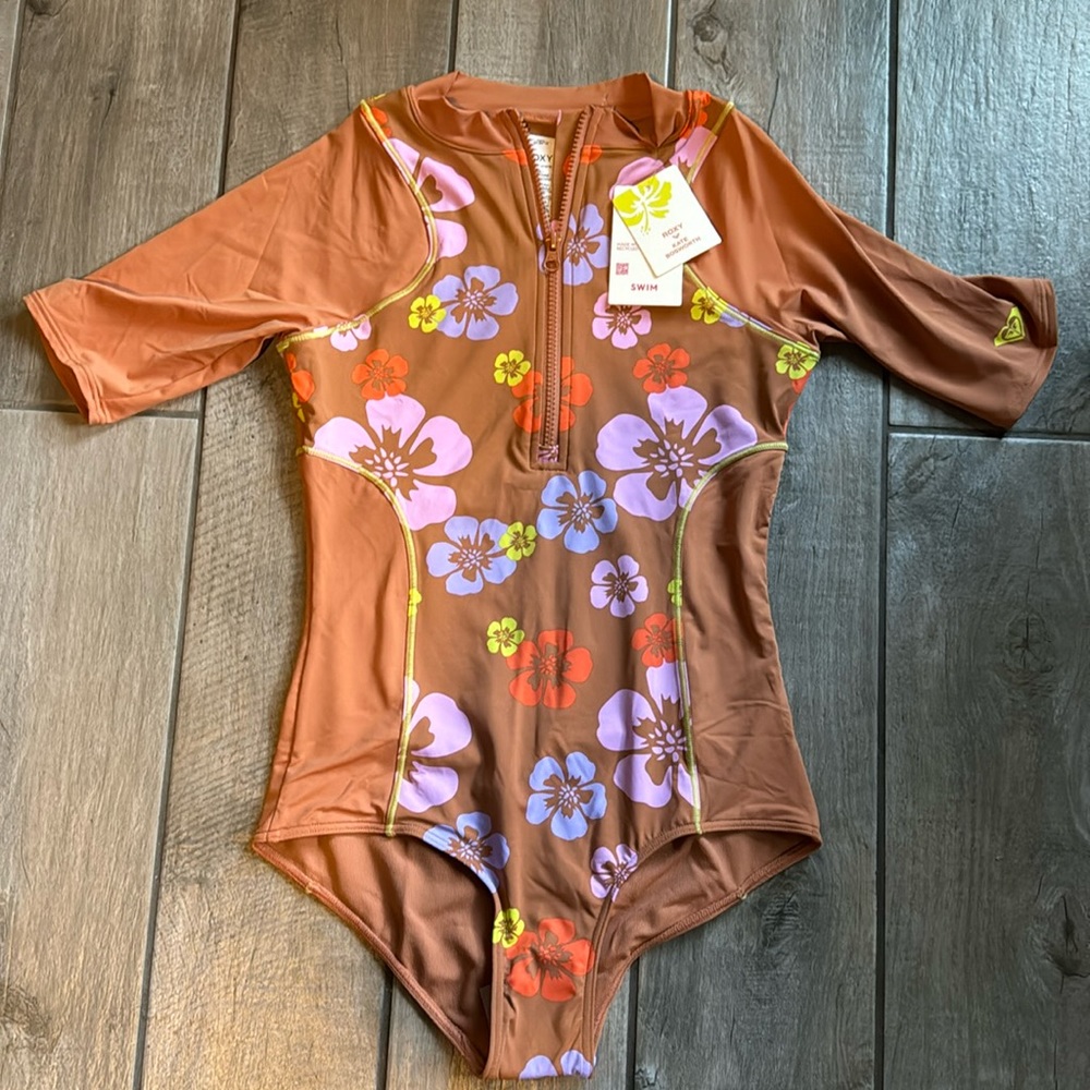 Roxy surf kind Kate onesie NWT XS